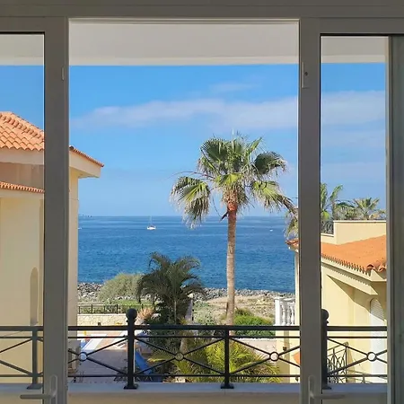 Willa Sol Cristianos, Ocean View